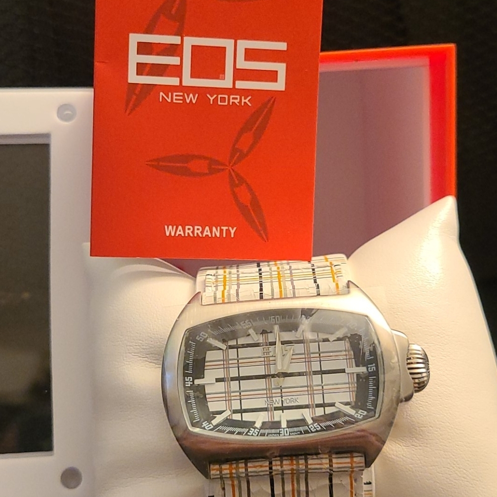 NWT EOS New York Unisex plaid watch